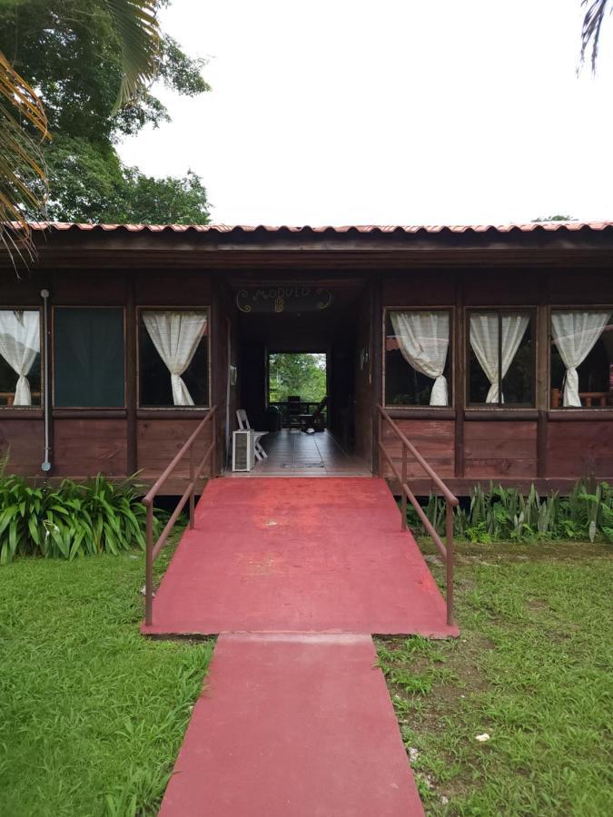 Hotel Canto De Ballenas Увита Экстерьер фото